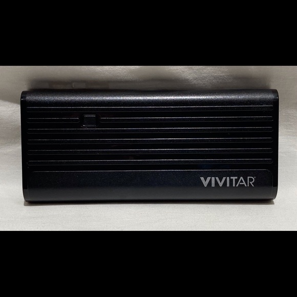 Vivitar Powerbank/Portable Charger 10000 mAh VPB-10001 - Picture 1 of 9